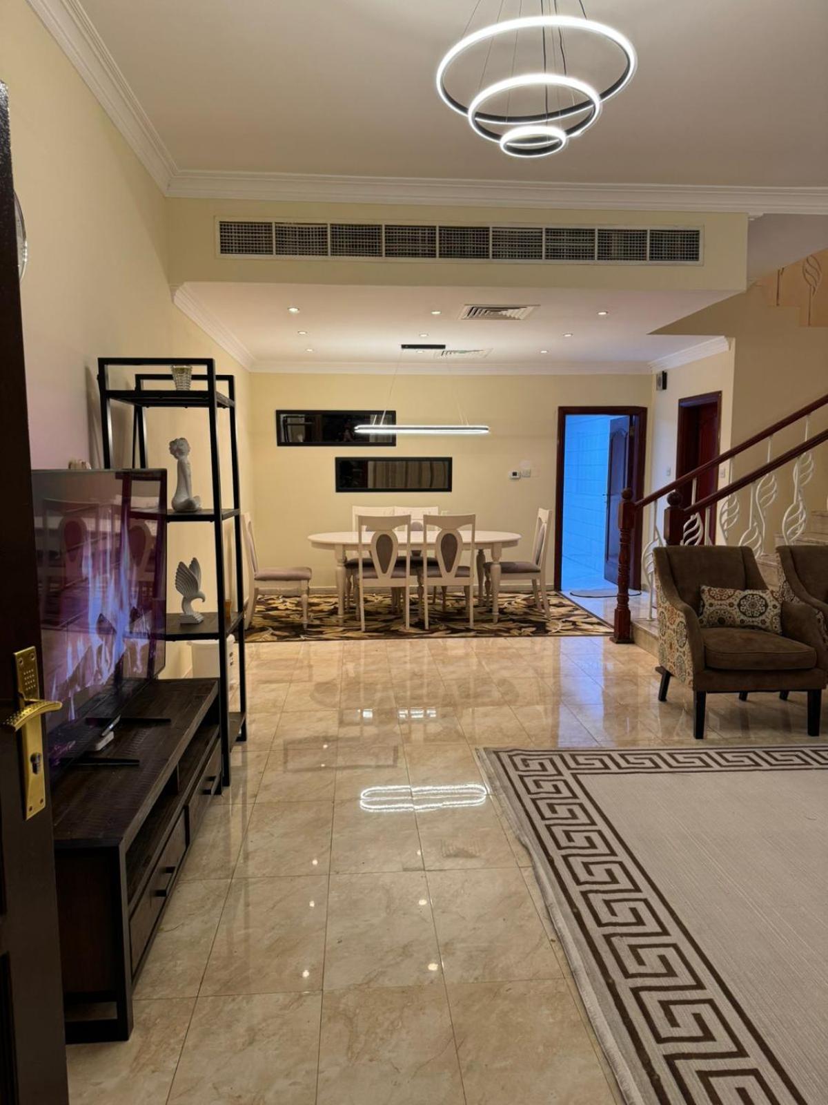 Royal Line Villa Dubai