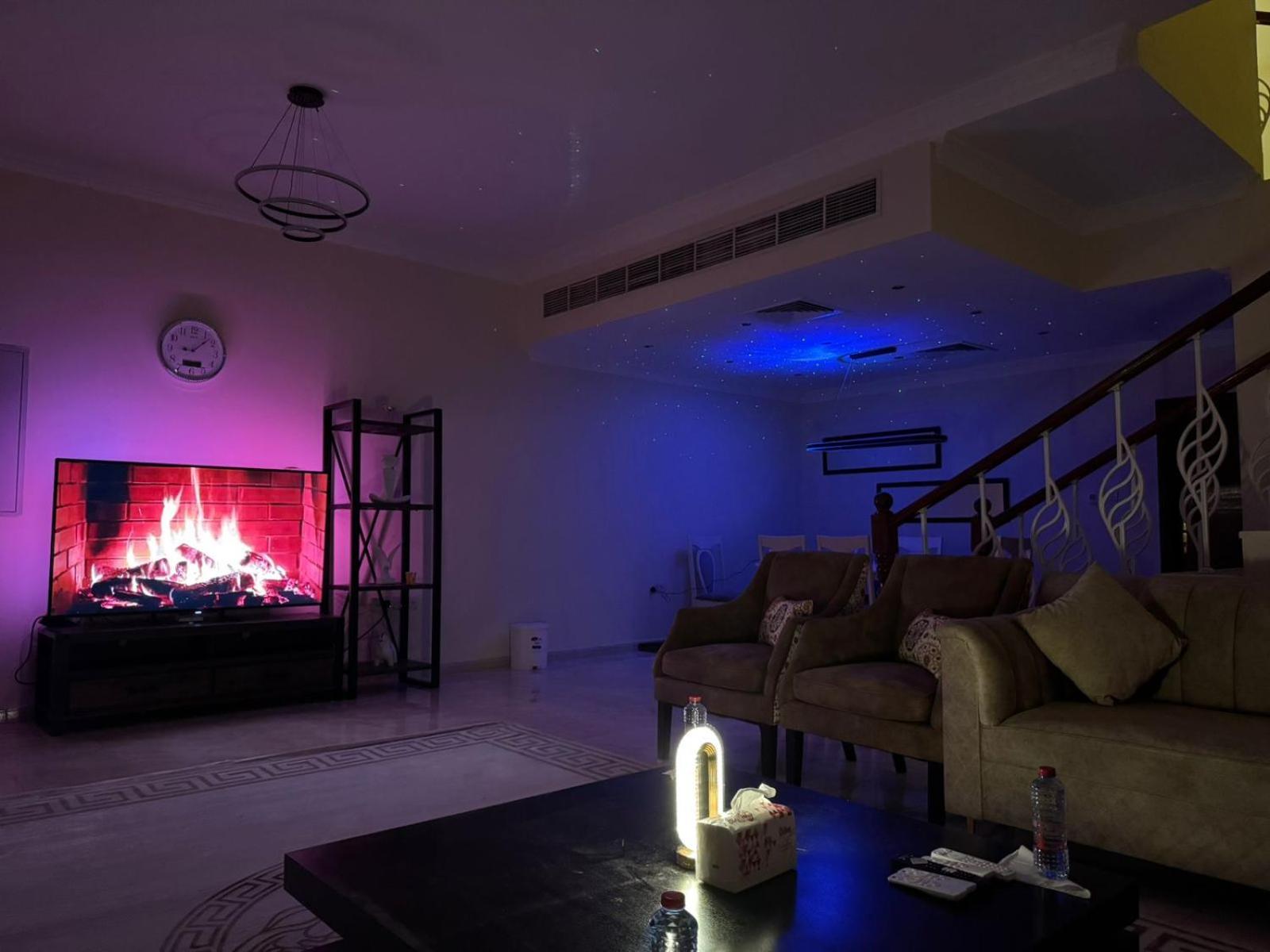 Villa Royal Line *