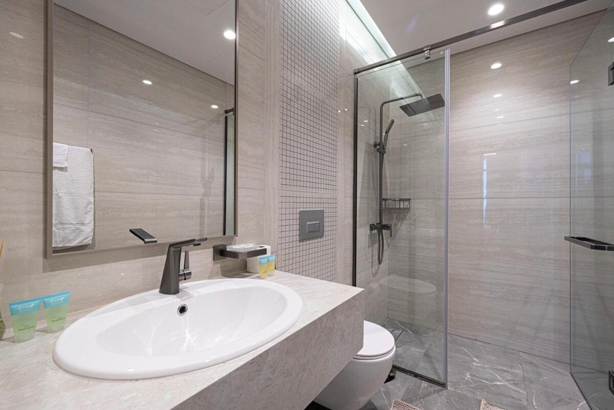 New 1br Business Bay W Burj View Apartment Dubai