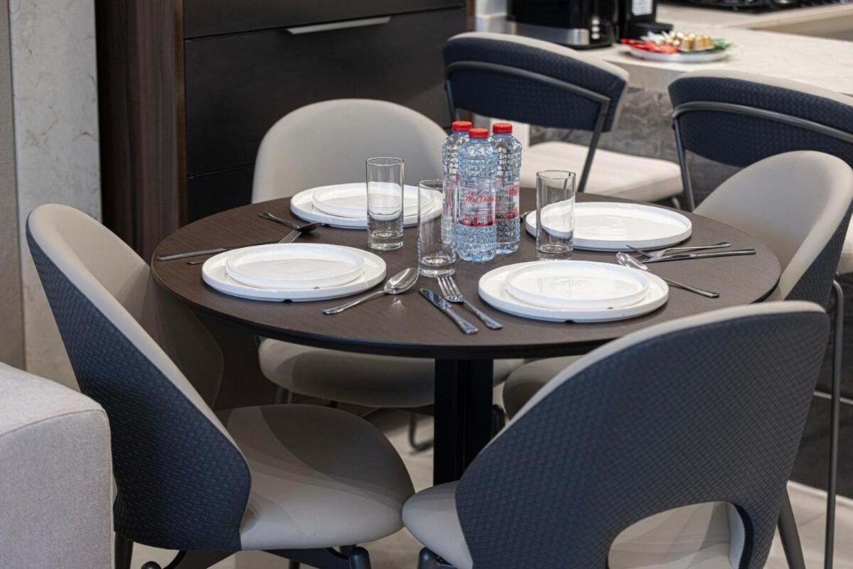 New 1br Business Bay W Burj View *