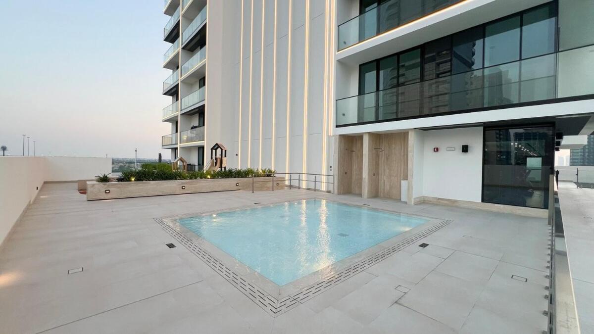 Apartment Brand New On Floor 1br W And Pool