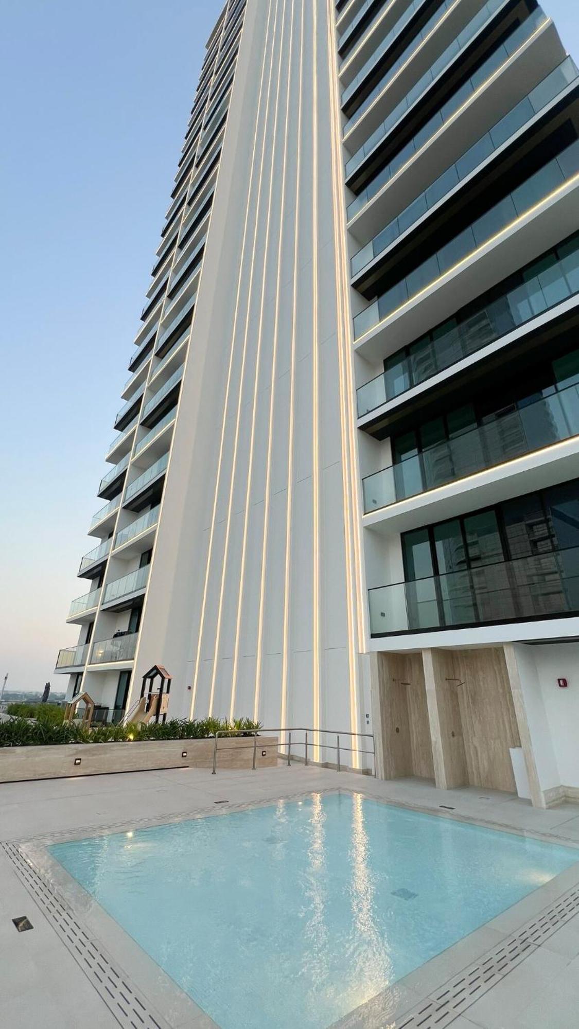 Brand New On Floor 1br W And Pool Dubai