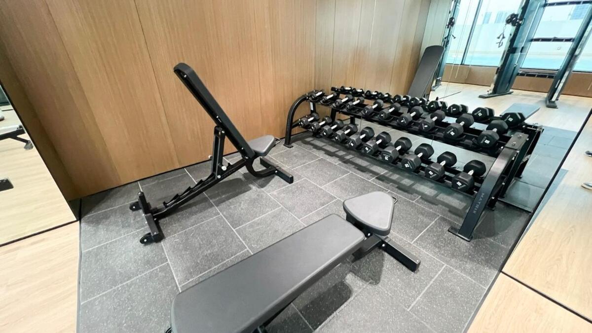 Apartment Brand New On Floor 1br W And Pool Dubai