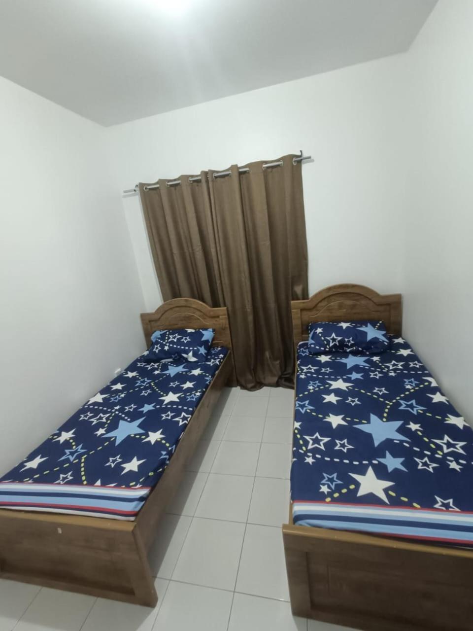 Brand New Mixed Solo Partition Near Sharaf Dg Metro *