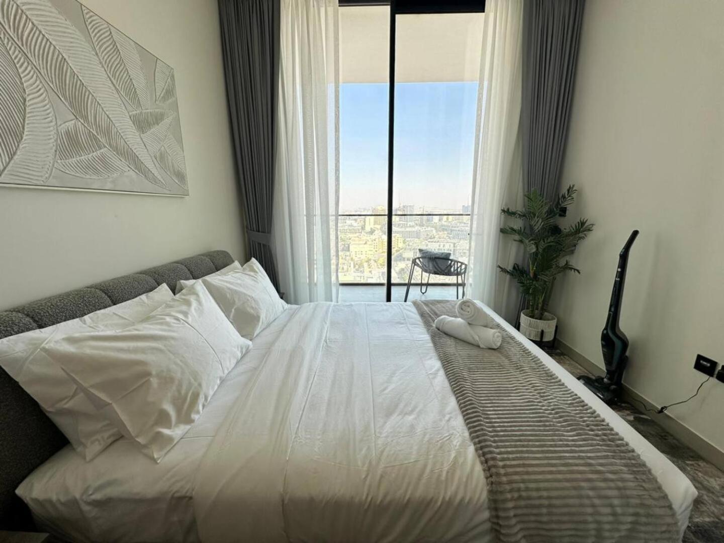 Cozy Modern 1-bedroom In Jvc Apartment