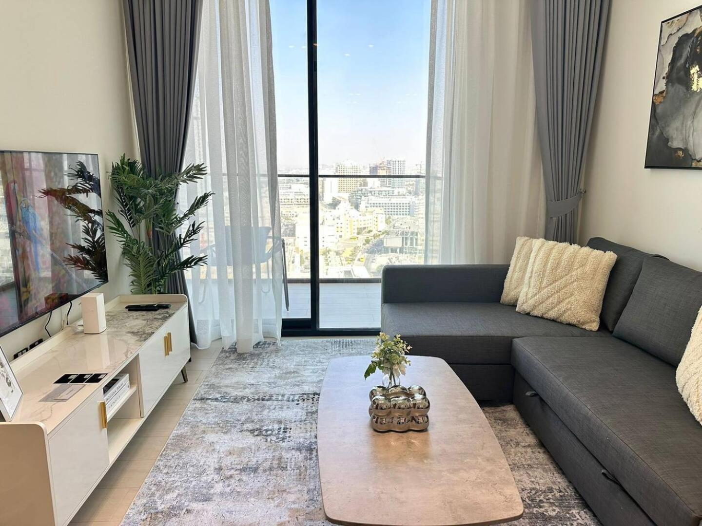 Cozy Modern 1-bedroom In Jvc Apartment