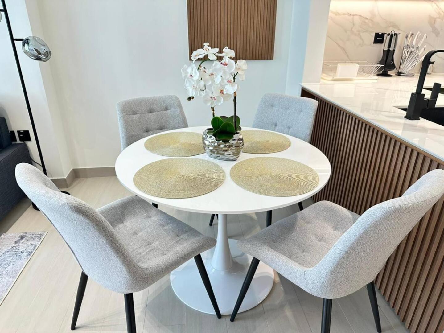 Apartment Cozy Modern 1-bedroom In Jvc