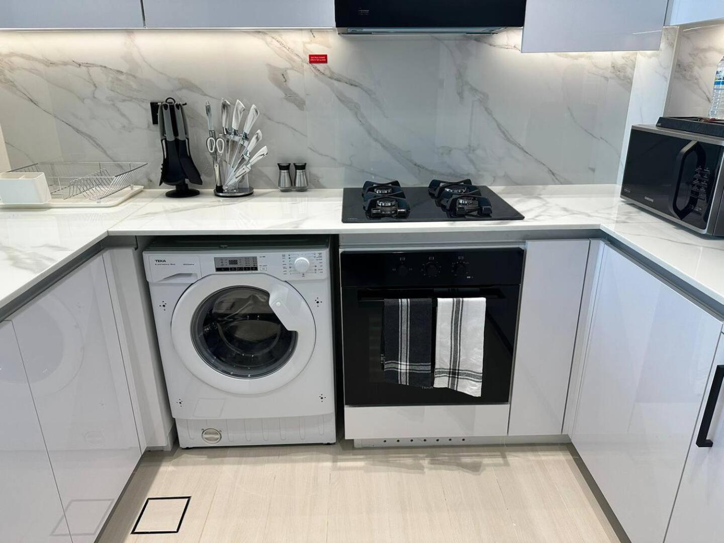 Cozy Modern 1-bedroom In Jvc Apartment *