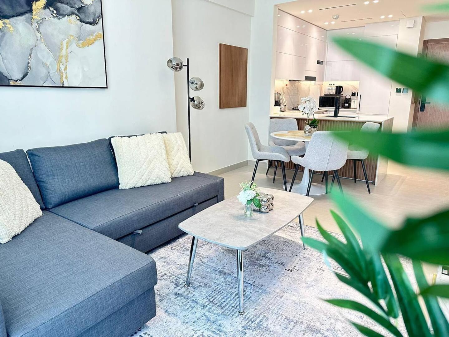 Cozy Modern 1-bedroom In Jvc *