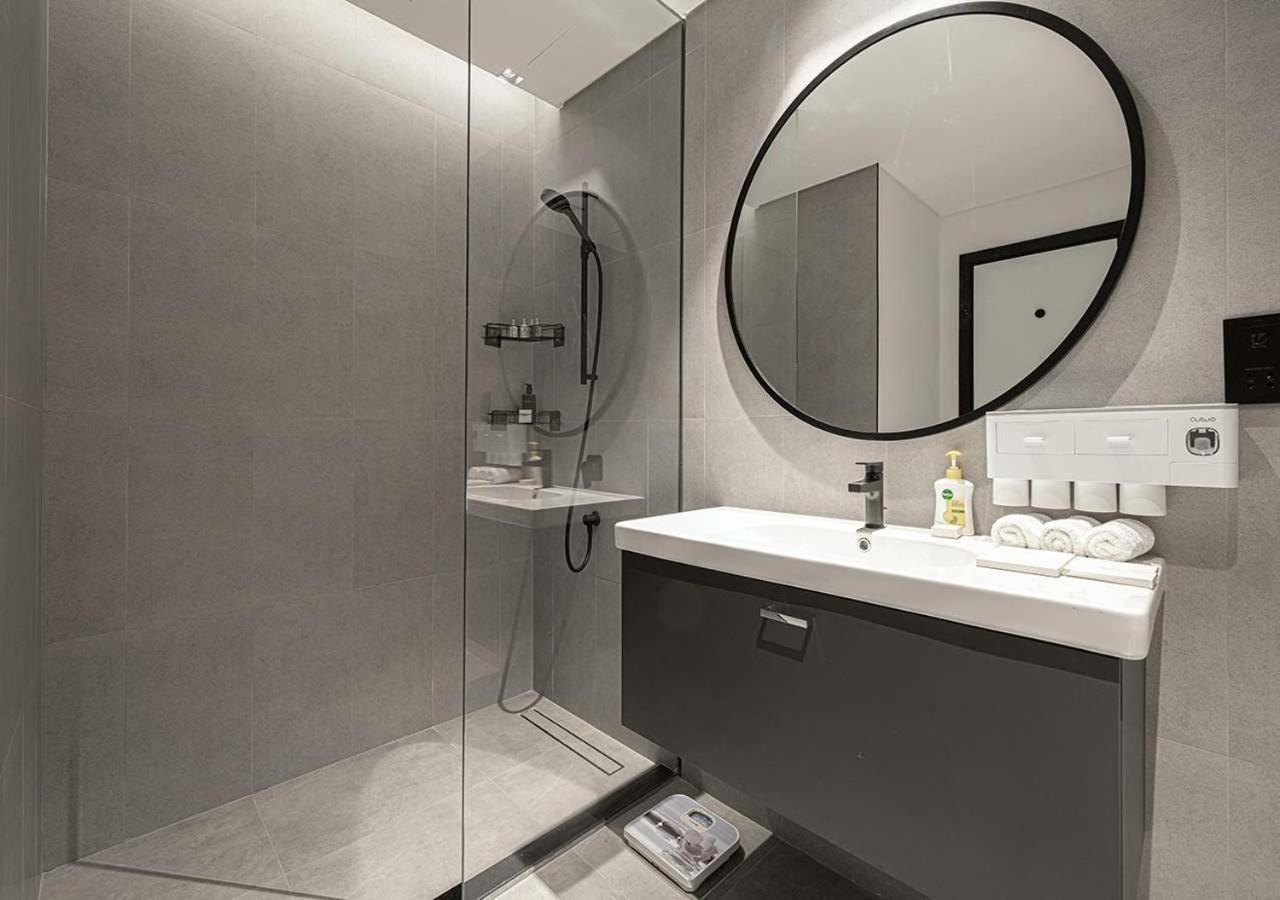 Chic With Amenities * Dubai