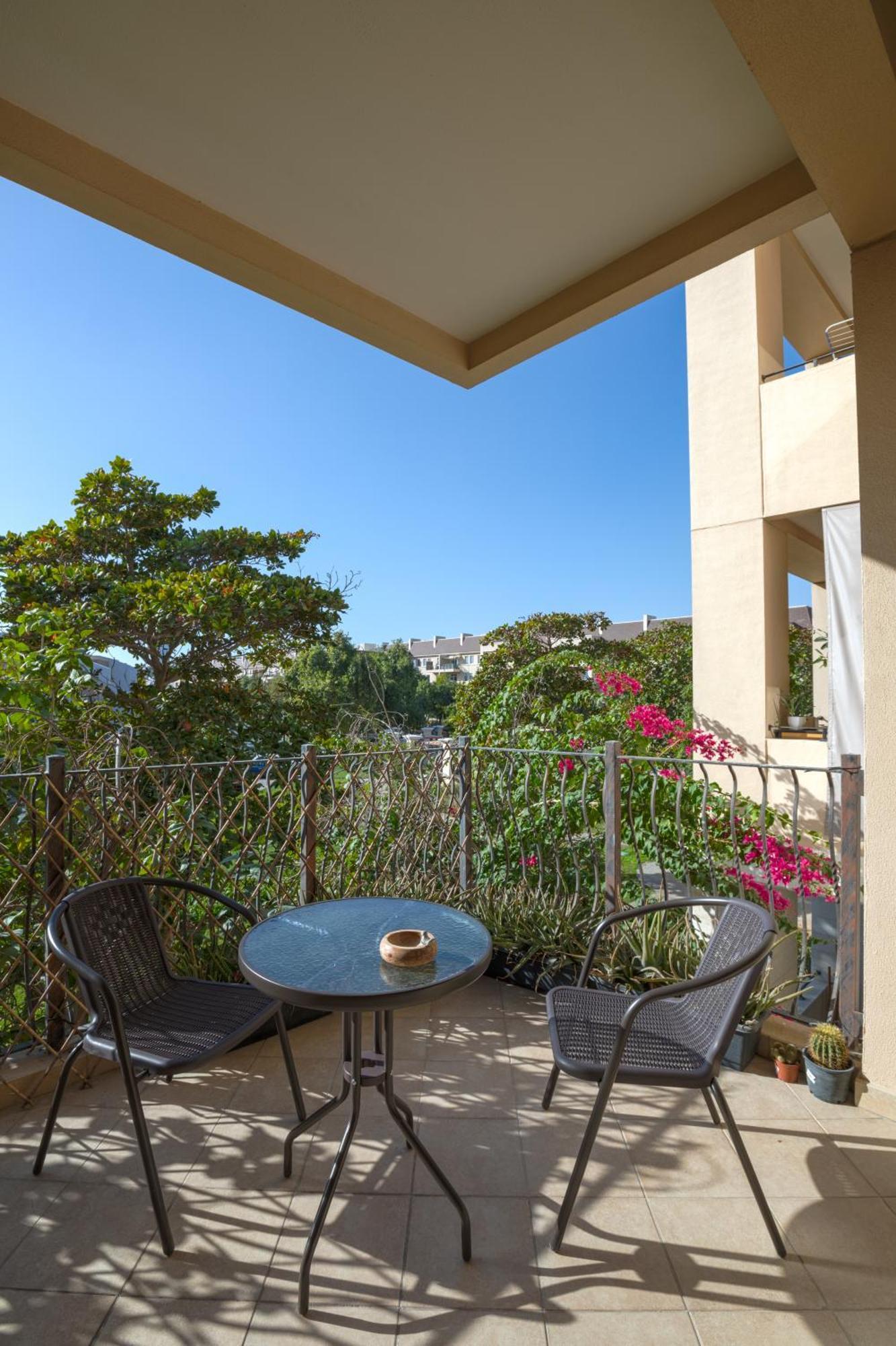 Spacious In A Oasis