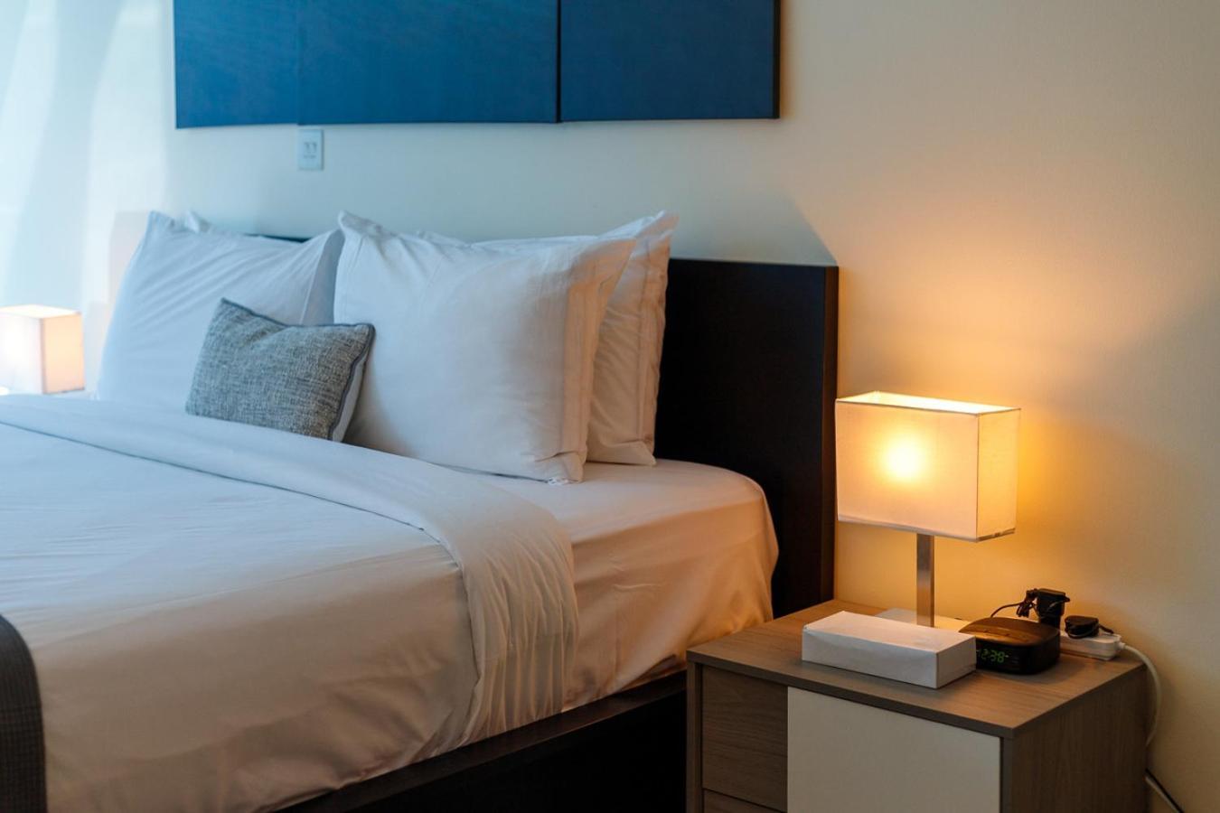 Apartment Near Metro Station - 1br In Park Towers,difc - Allsopp & Allsopp *