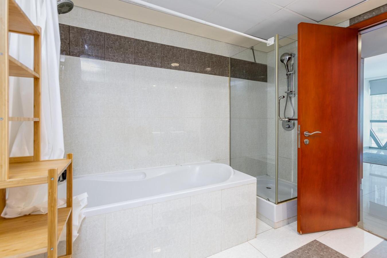 Apartment Near Metro Station - 1br In Park Towers,difc - Allsopp & Allsopp