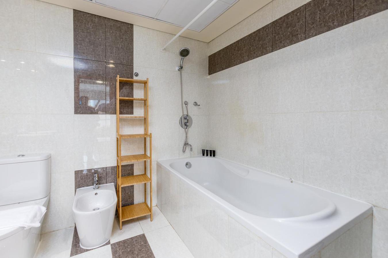 Near Metro Station - 1br In Park Towers,difc - Allsopp & Allsopp * Dubai