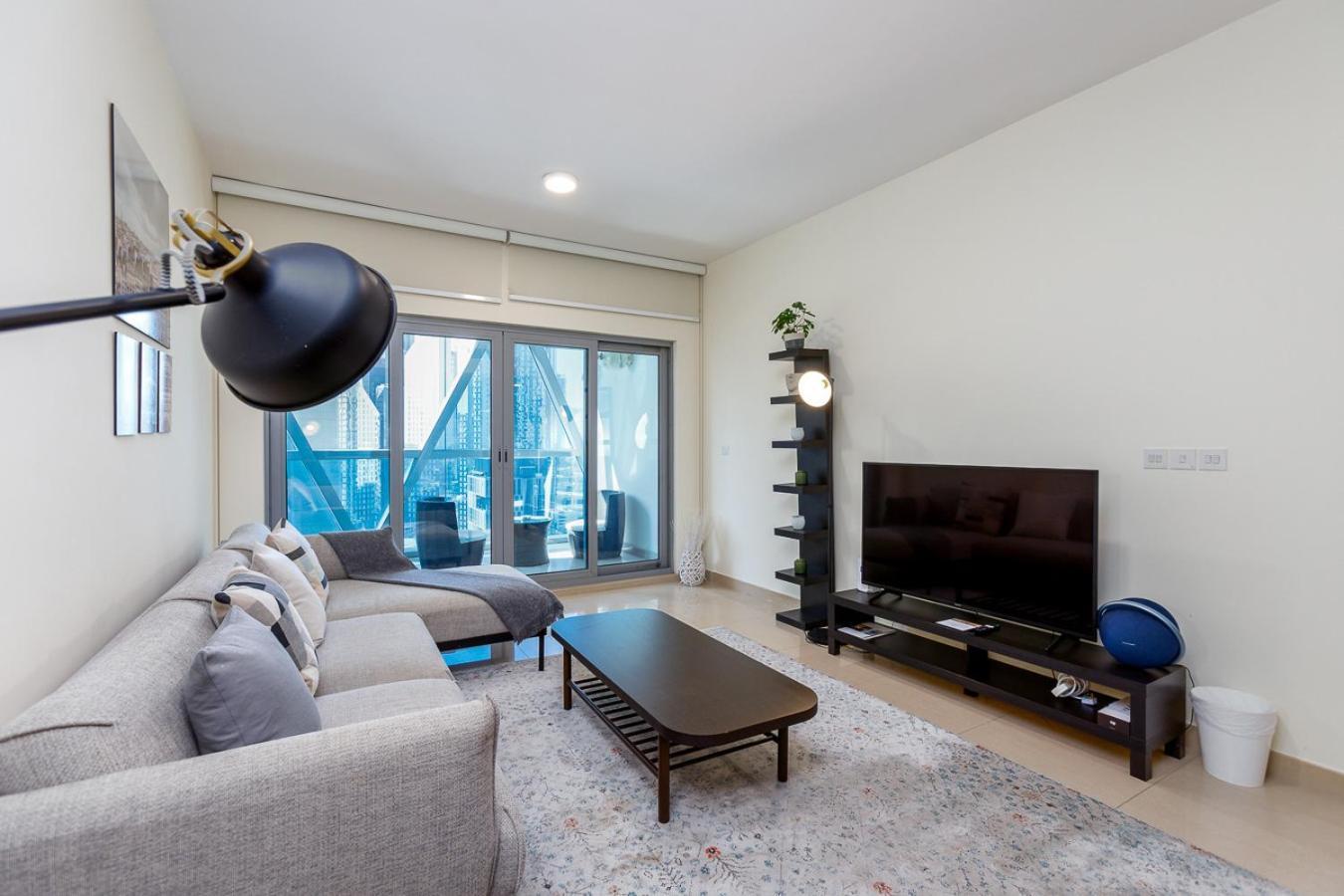 Near Metro Station - 1br In Park Towers,difc - Allsopp & Allsopp