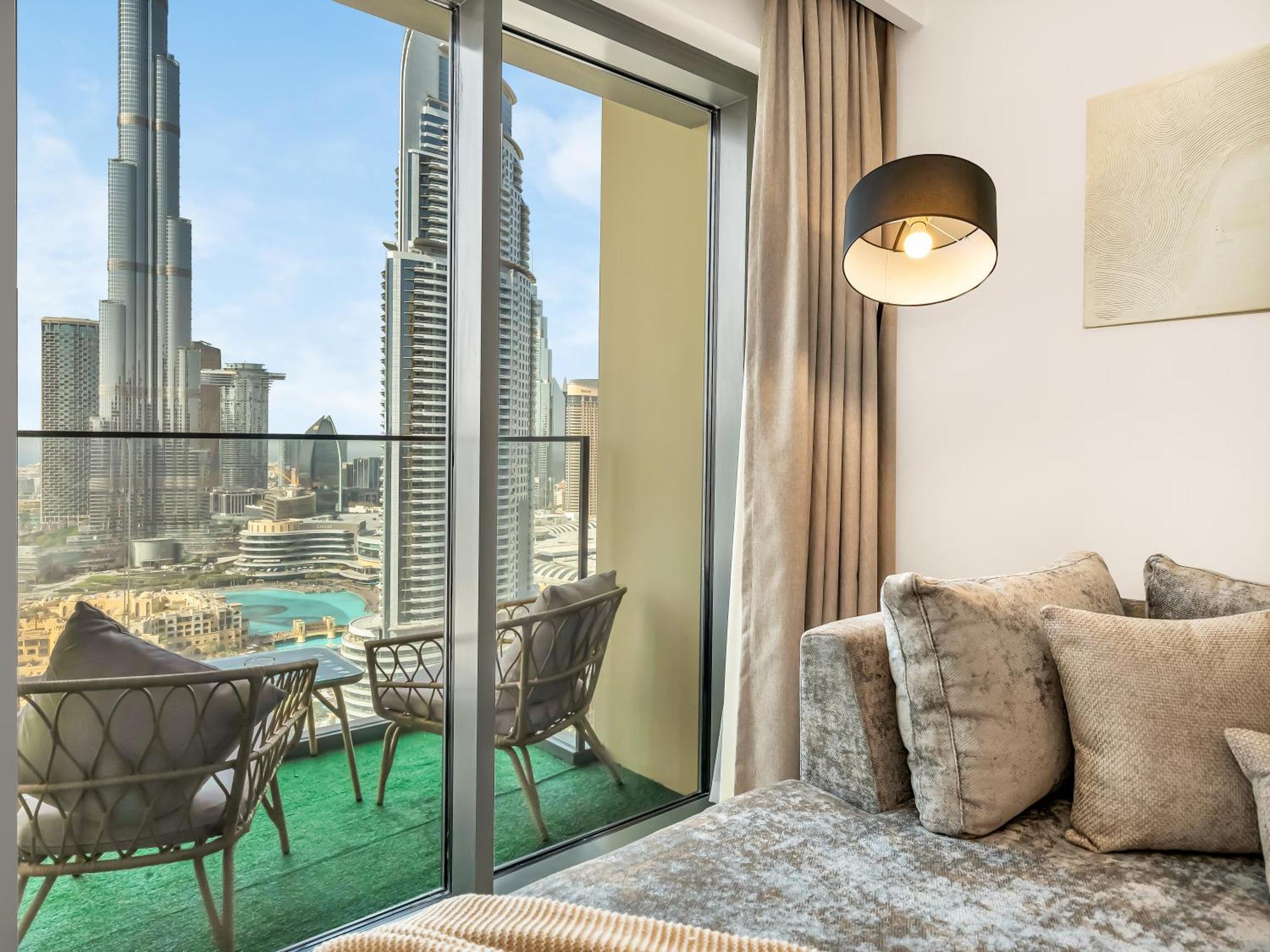 Apartment Luxurious In Burj Royale With Led Burj Khalifa Views Opposite Mall