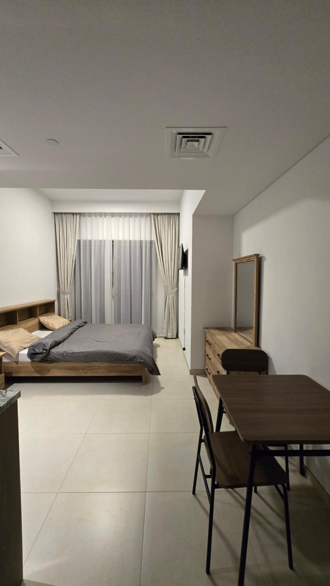 Apartment Oshare Modern Living *