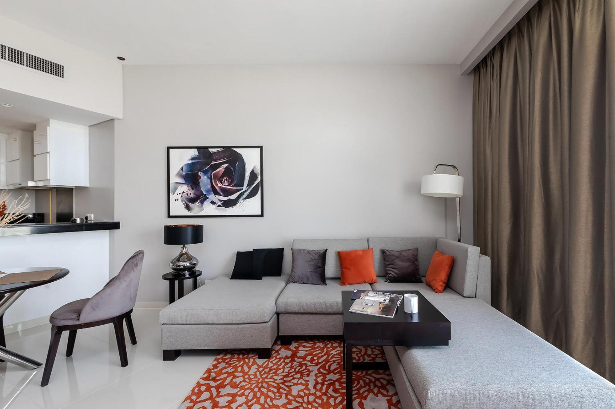 Modern 1bdr Artesia Damac Hills Apartment Dubai