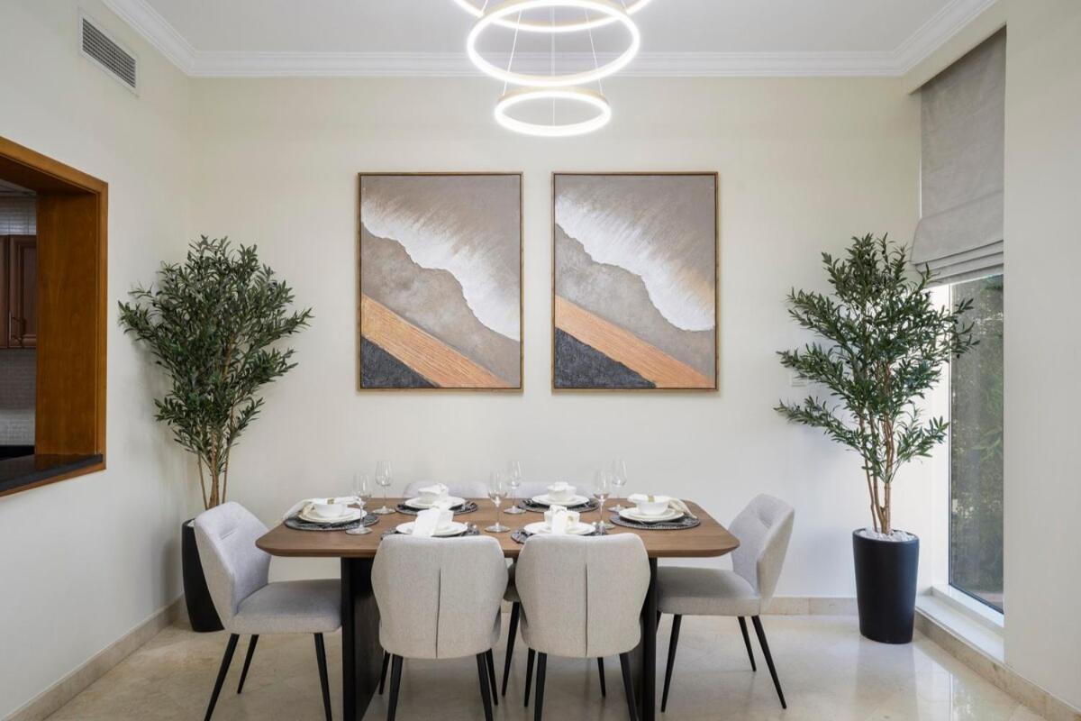13 - Comfy 2Br Family Apartment With Breathtaking Waterfront View - Free Parking Dubai