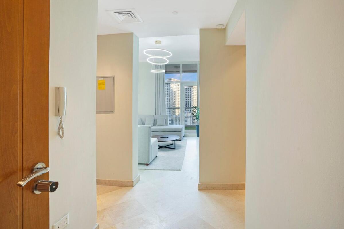 13 - Comfy 2Br Family Apartment With Breathtaking Waterfront View - Free Parking Apartment Dubai