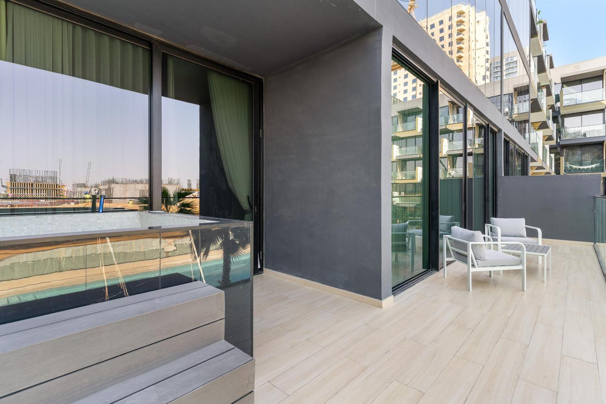 Apartment Vayk - Luxurious 2 Bd With Private Jacuzzi In Jvc *
