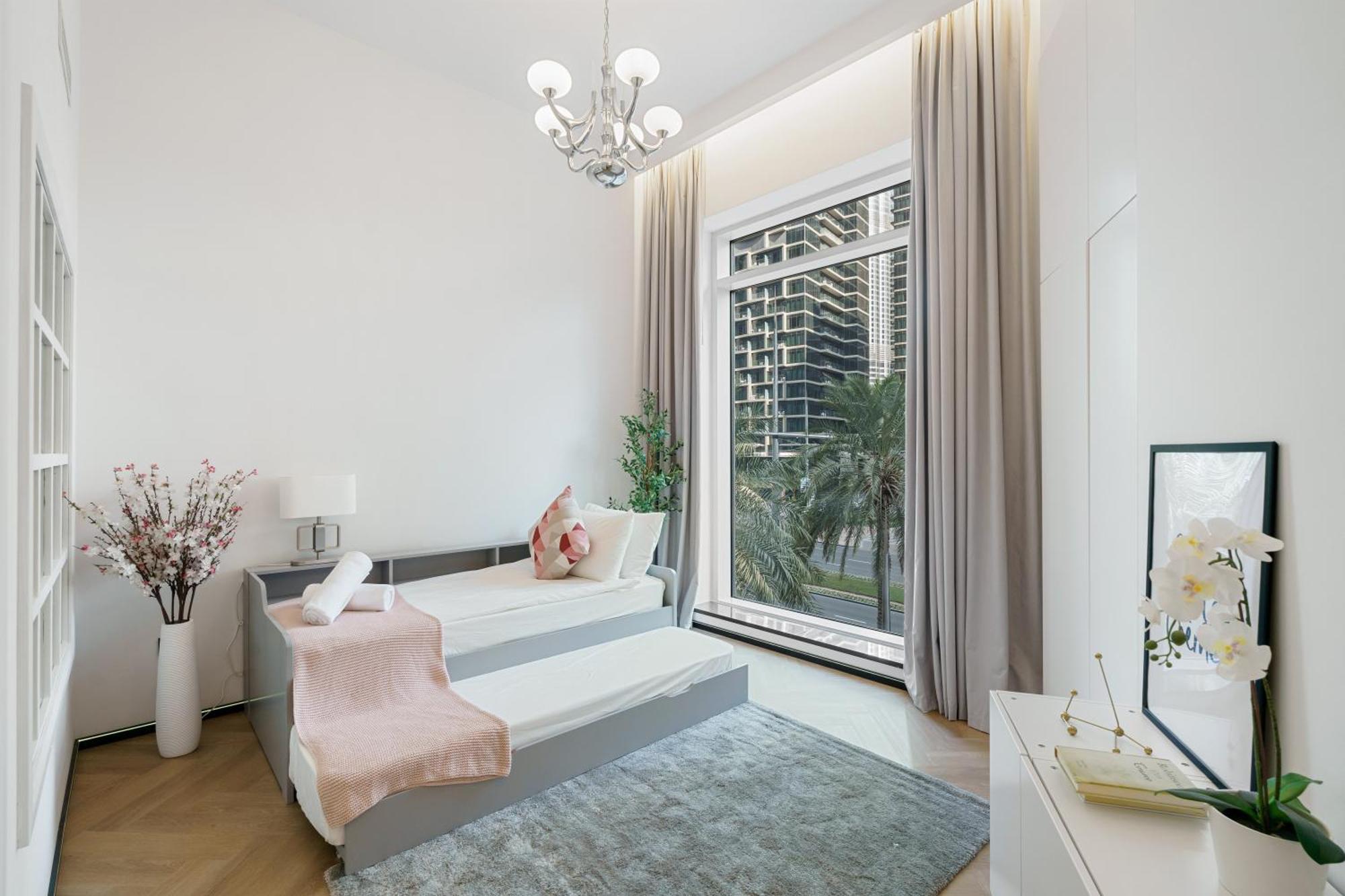 Apartment 1 Bedroom Exquisite Urban Living In Downtown *
