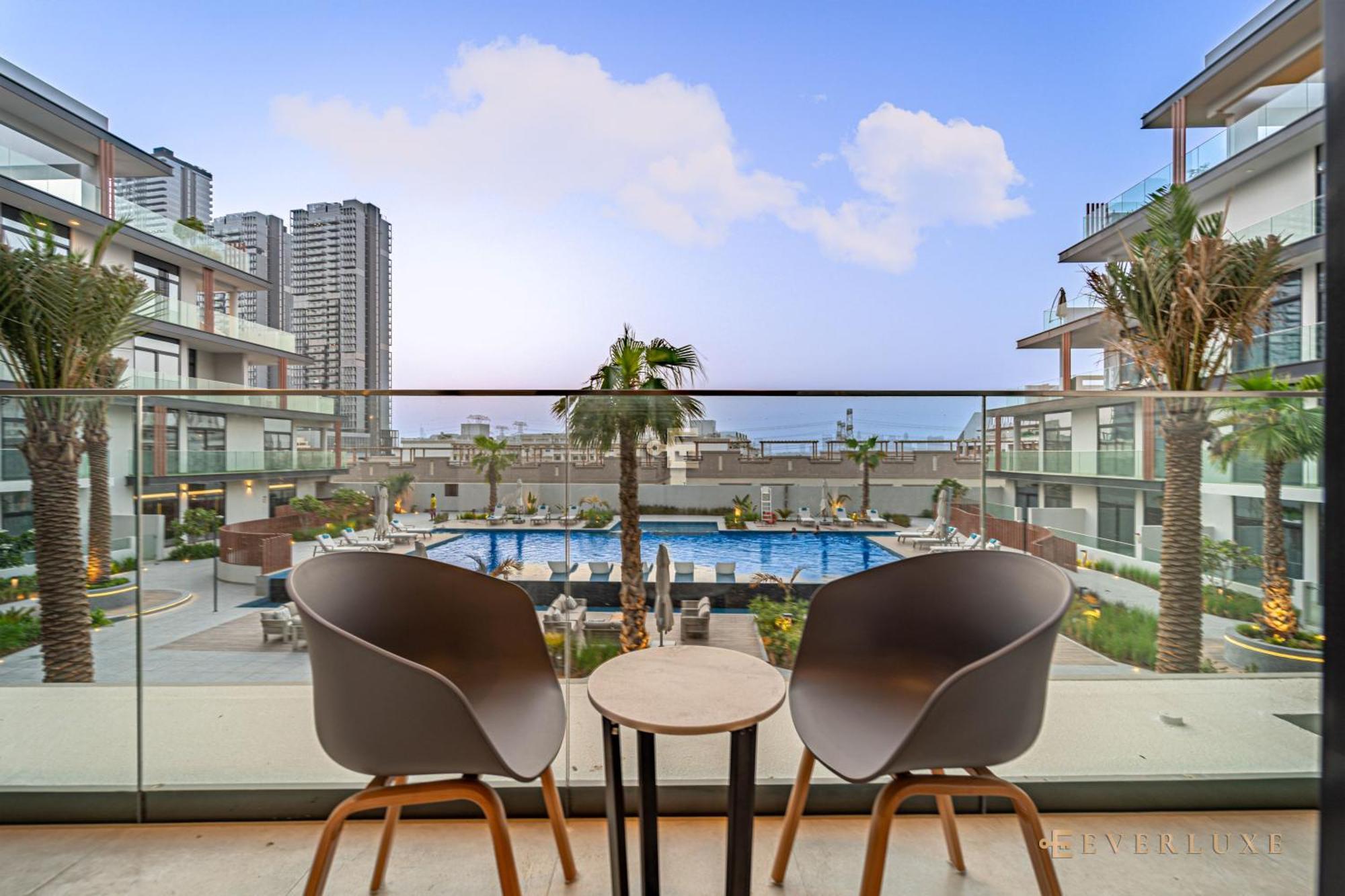 Striking 1-bedroom In Oxford 212, Jvc *