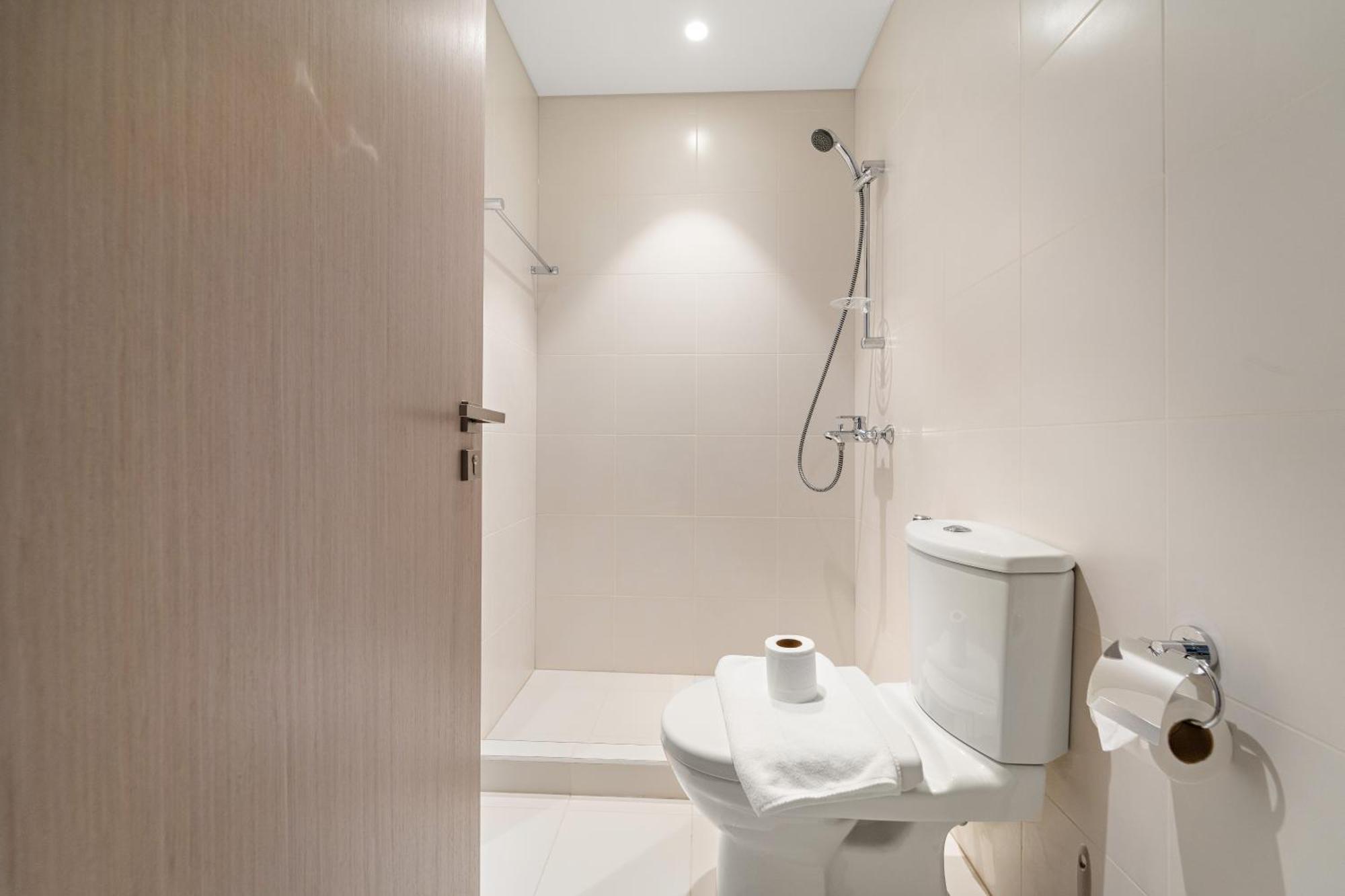 Apartment Luxe 4br With Burj View L Pool & Gym Dubai