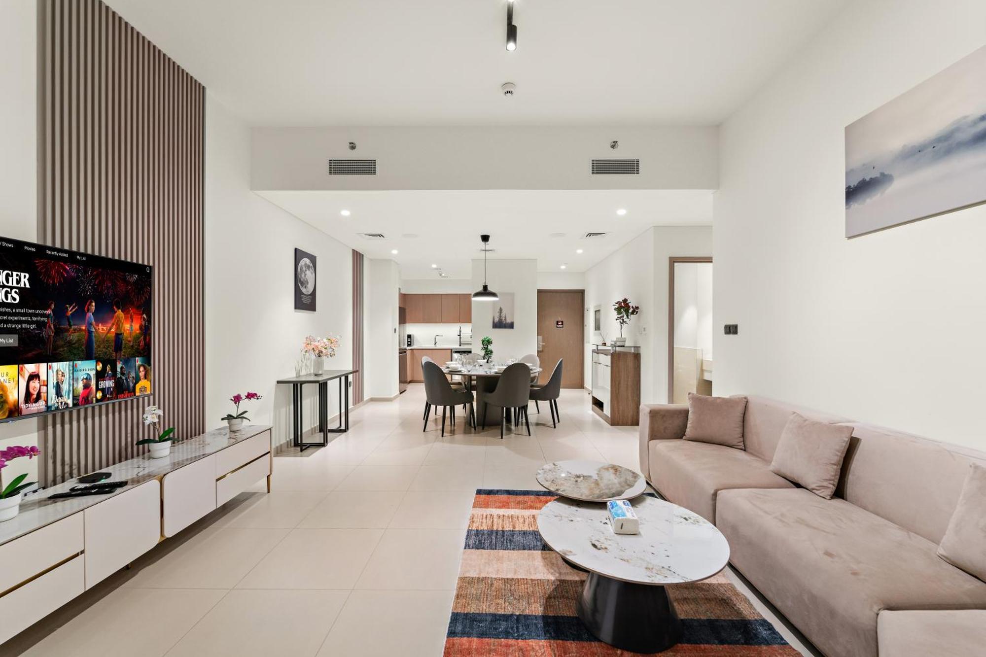 Luxe 4br With Burj View L Pool & Gym * Dubai