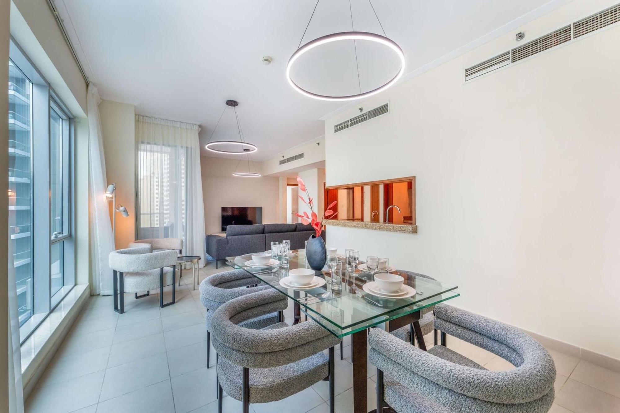 Luxurious 2 Bedroom Delphine Tower By Pk Holidays