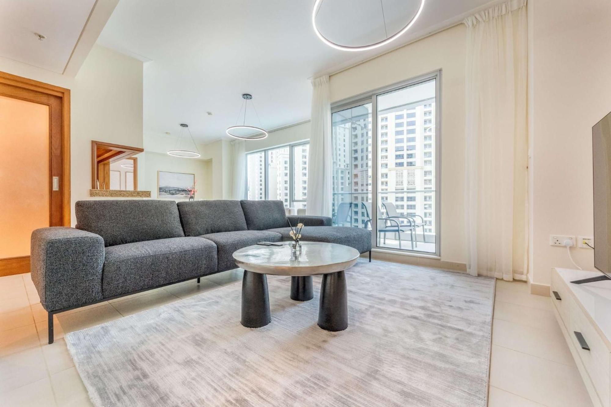 Luxurious 2 Bedroom Delphine Tower By Pk Holidays Apartment Dubai