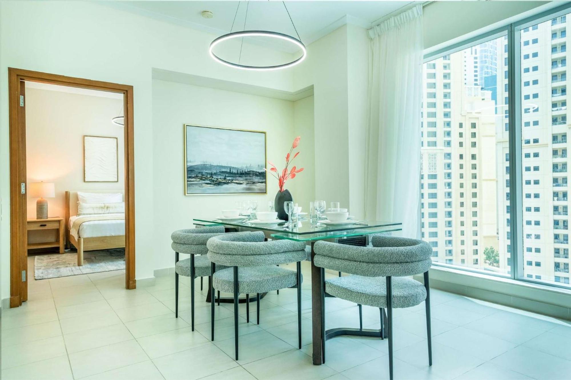 Luxurious 2 Bedroom Delphine Tower By Pk Holidays * Dubai