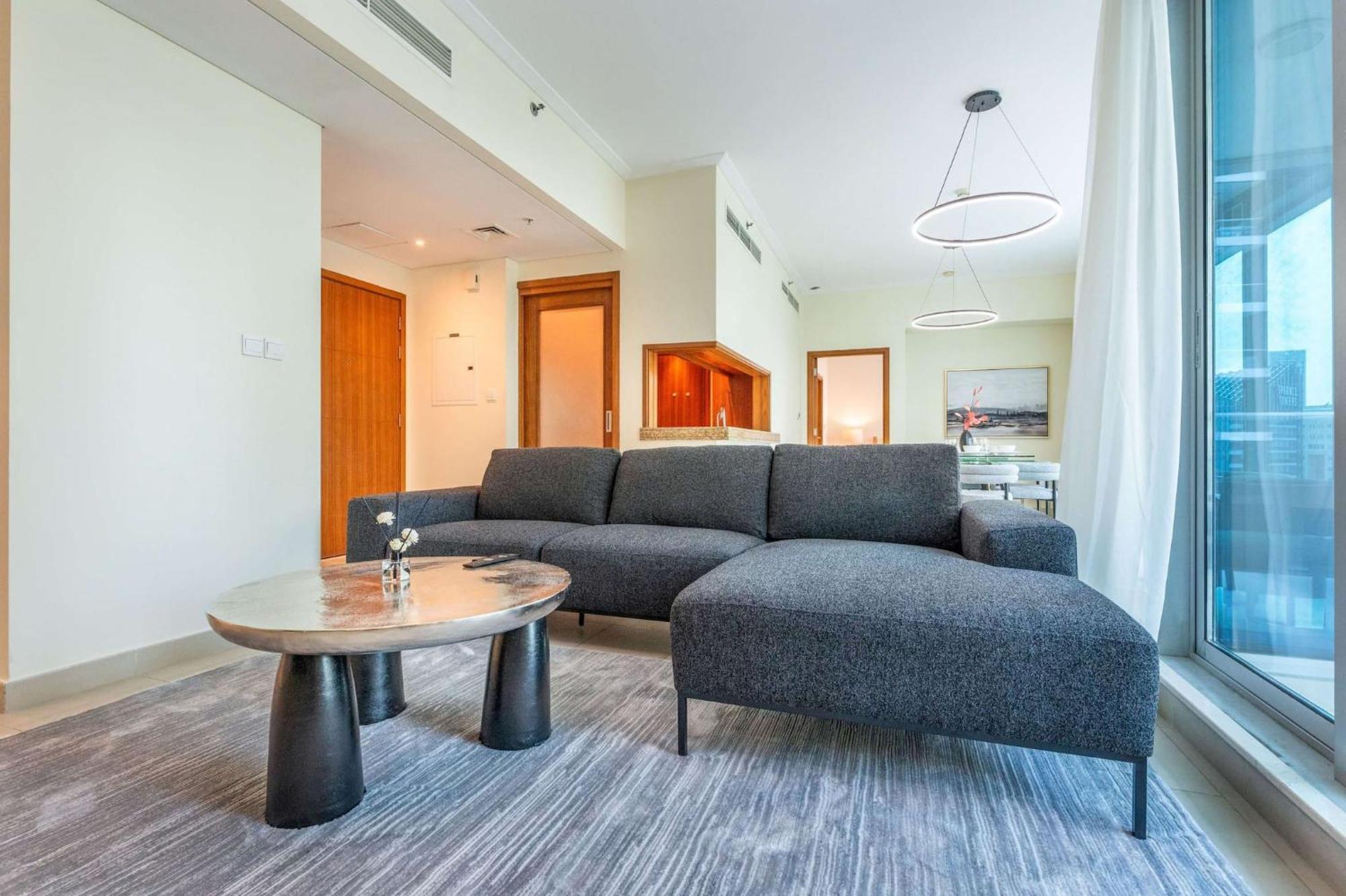 Luxurious 2 Bedroom Delphine Tower By Pk Holidays Apartment *