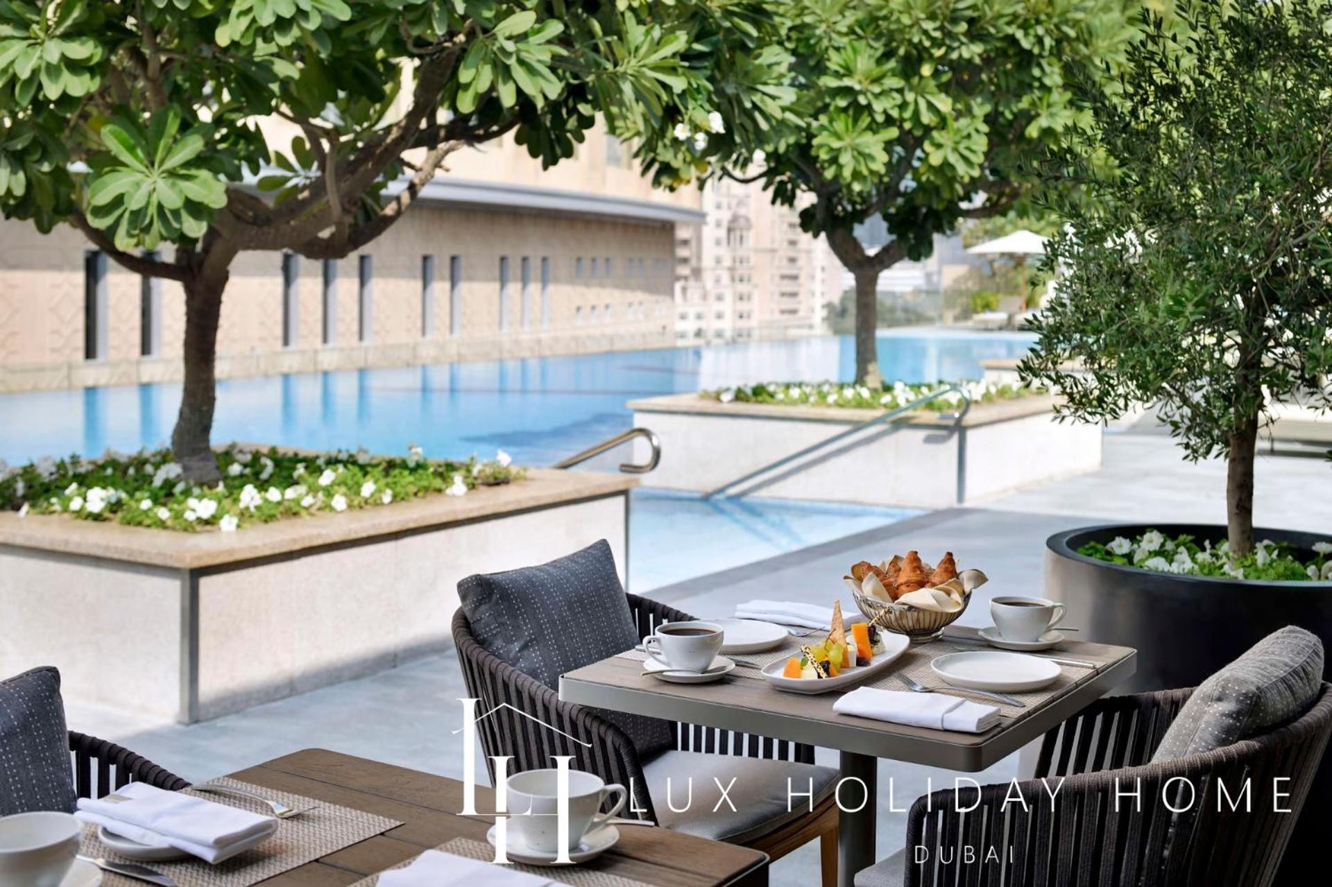 Lux The Emaar Fashion Avenue 2 Apartment *
