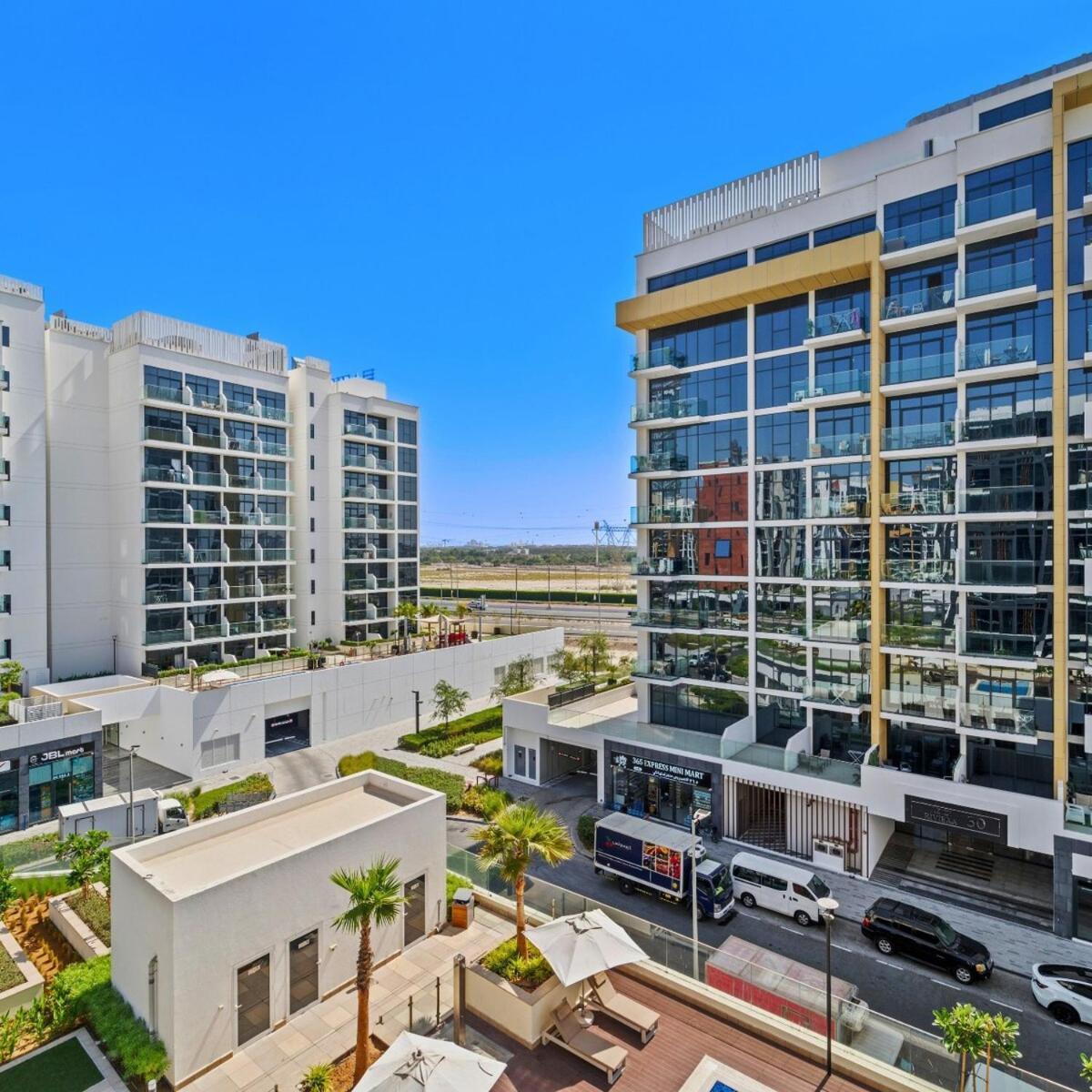 Spacious With Huge Balcony-azizi Riviera Apartment