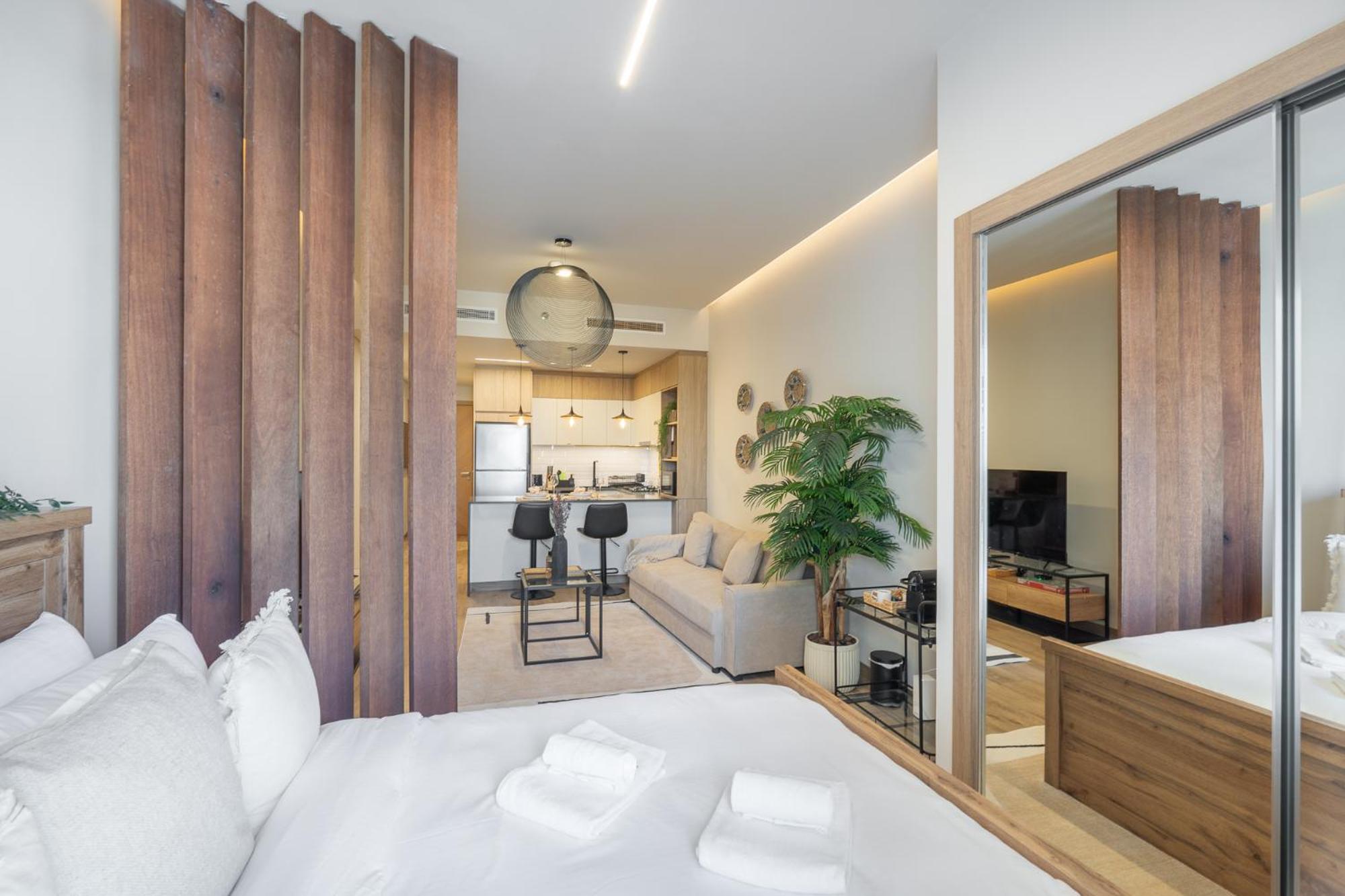 Apartment Smartly Designed In Jvc