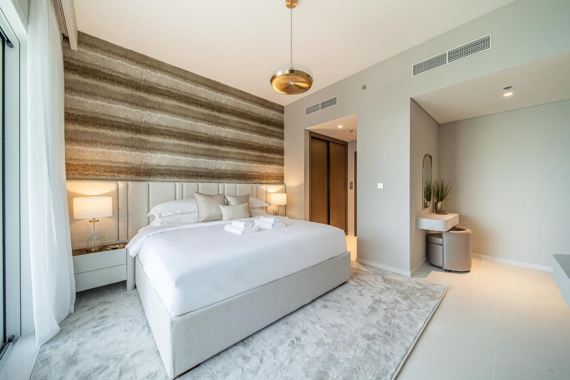 Apartment Stunning 2br Waterfront For 5 At Grand Bleu 02