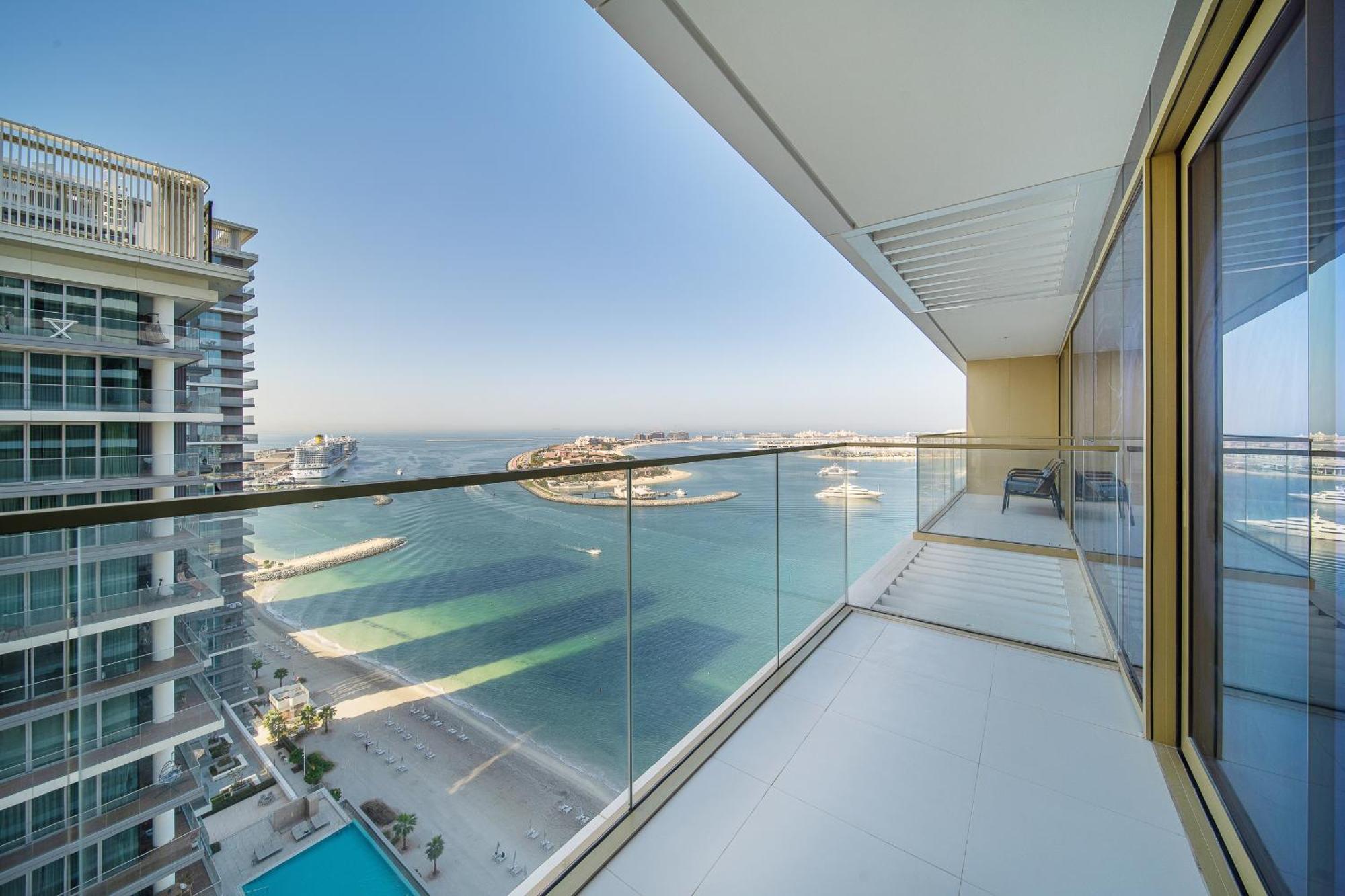Stunning 2br Waterfront For 5 At Grand Bleu 02 Dubai