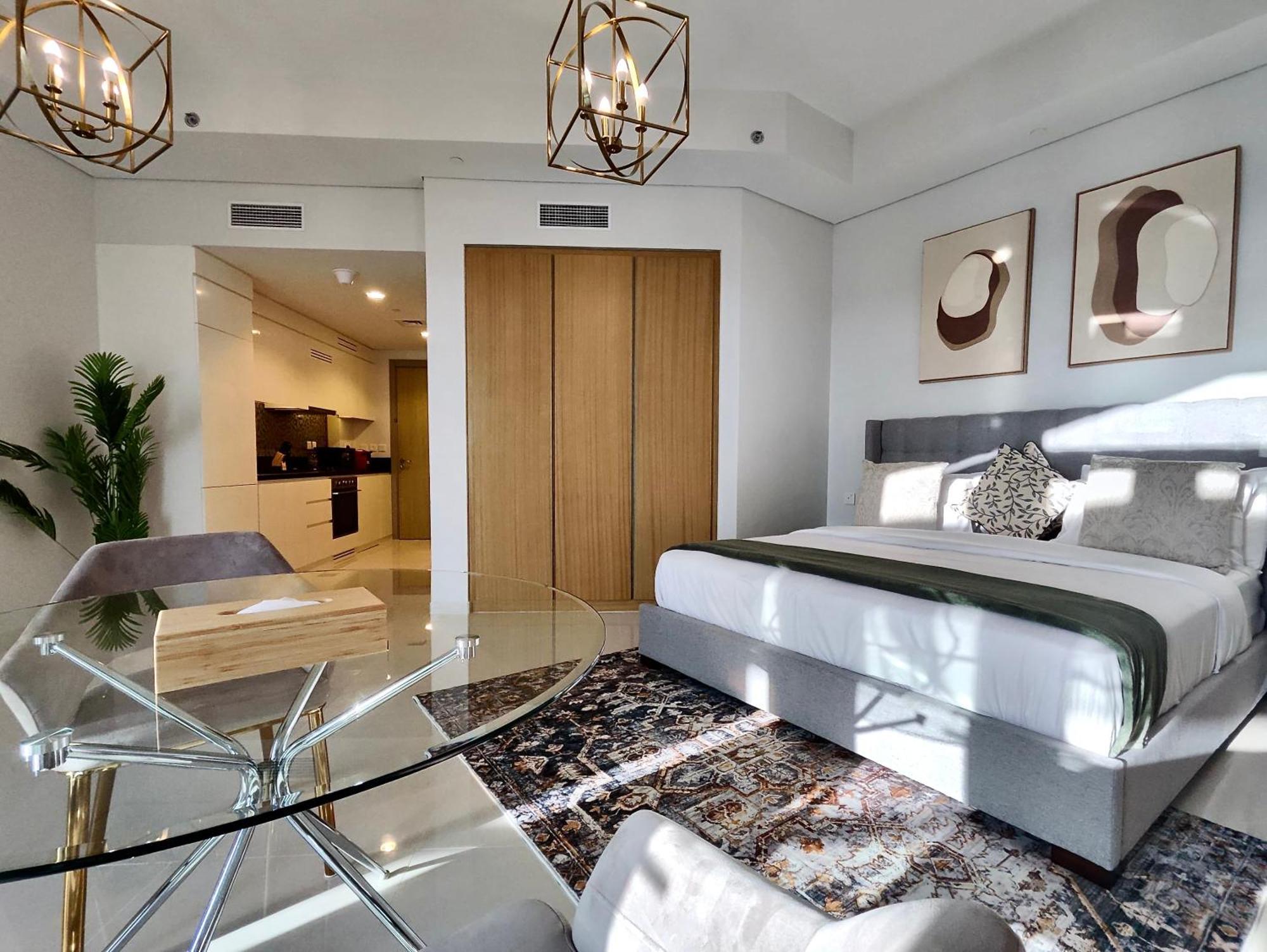 Apartment Aykon Tower I Birds Eye View Dubai