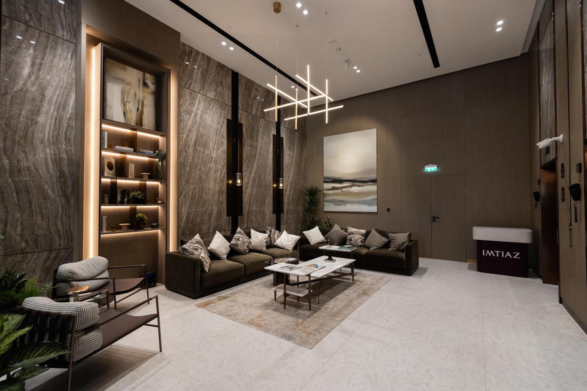 Elegant 1br In Jvc Apartment *