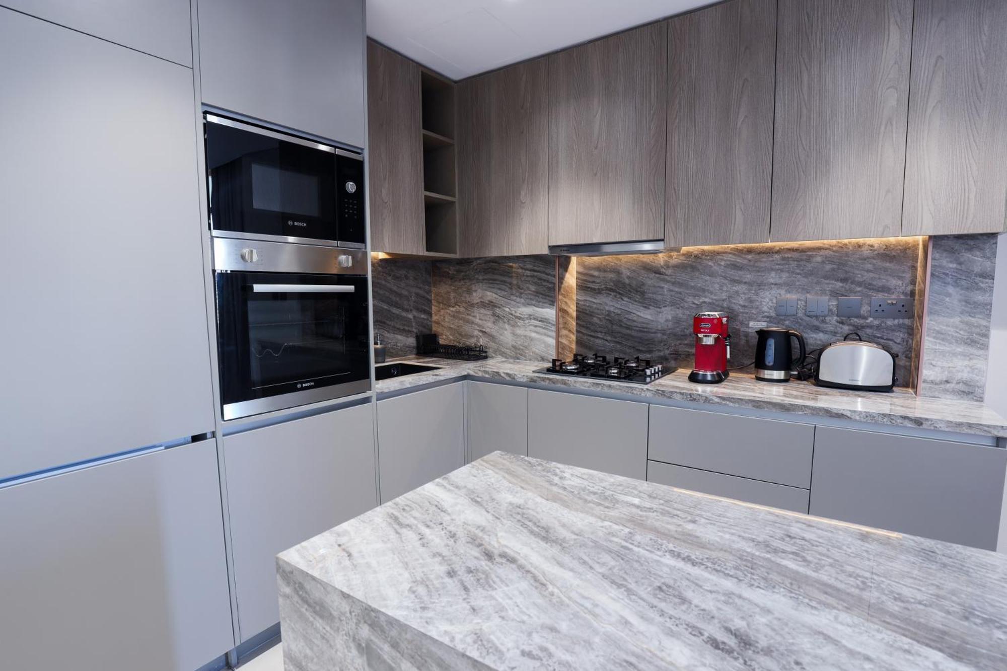 Elegant 1br In Jvc Apartment