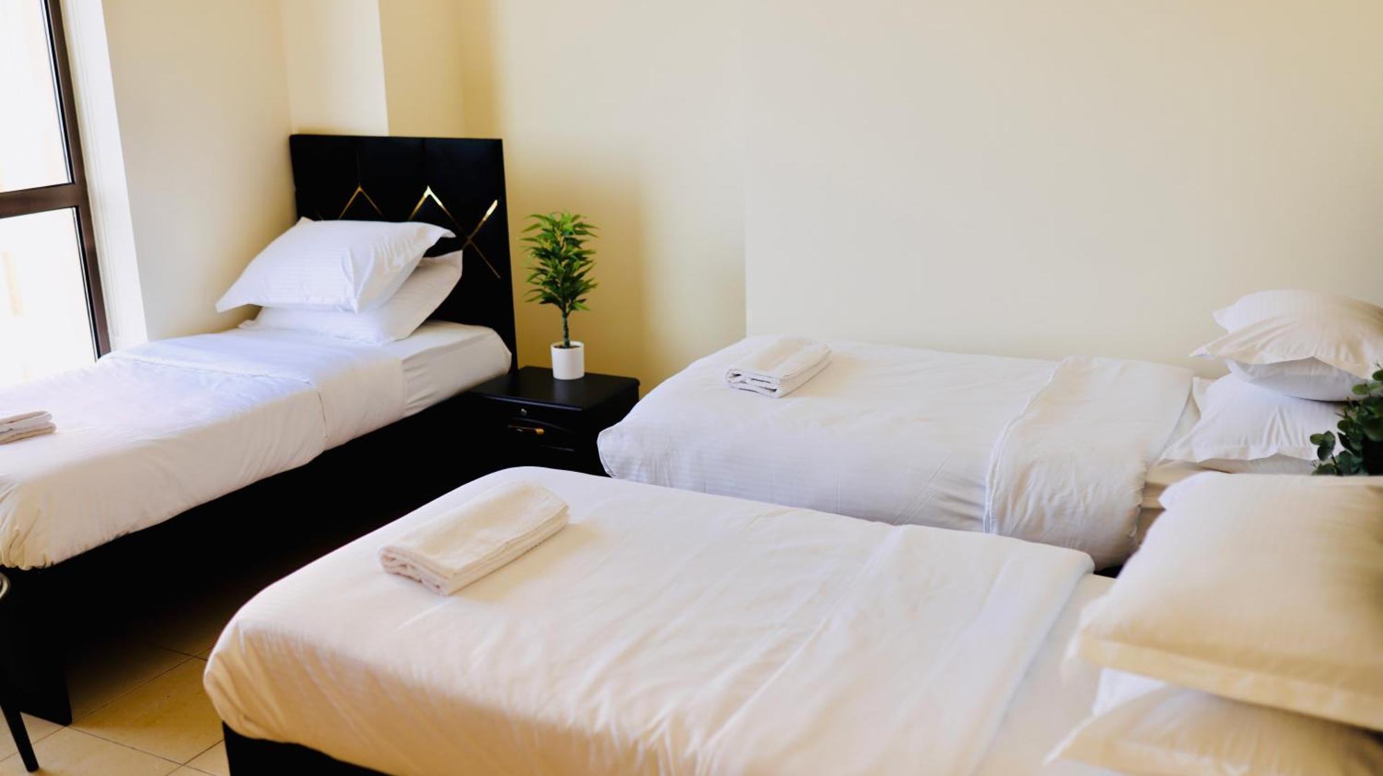 Capsule hotel Sea Shell Jbr