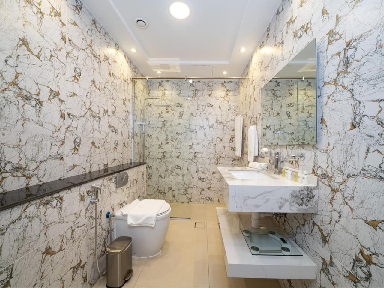 Bright And Spacious 3 Bedroom Retreat In Marina Dubai