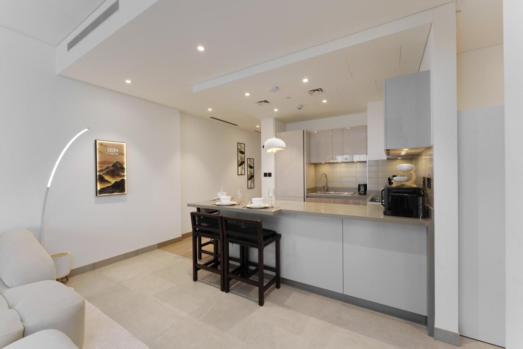 Daniels 1br At Waves Grande In Sobha Hartland * Dubai