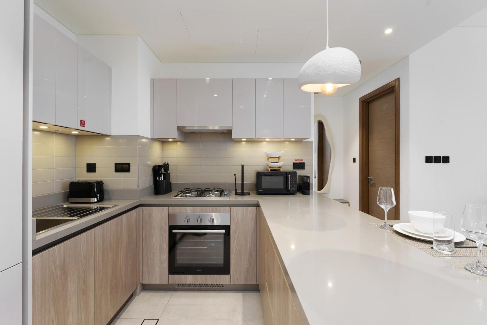 Apartment Daniels 1br At Waves Grande In Sobha Hartland Dubai