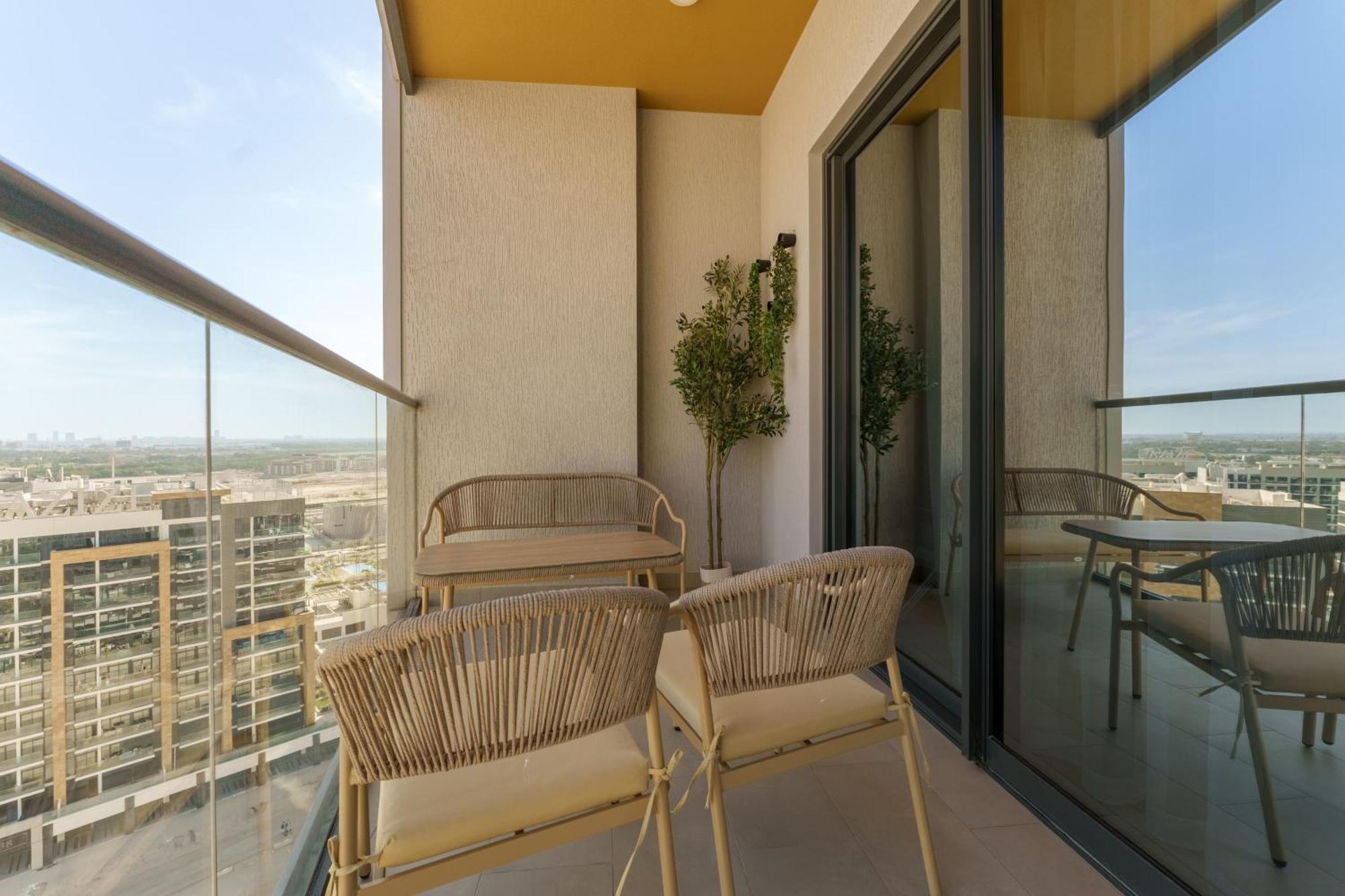 Apartment Daniels 1br At Waves Grande In Sobha Hartland