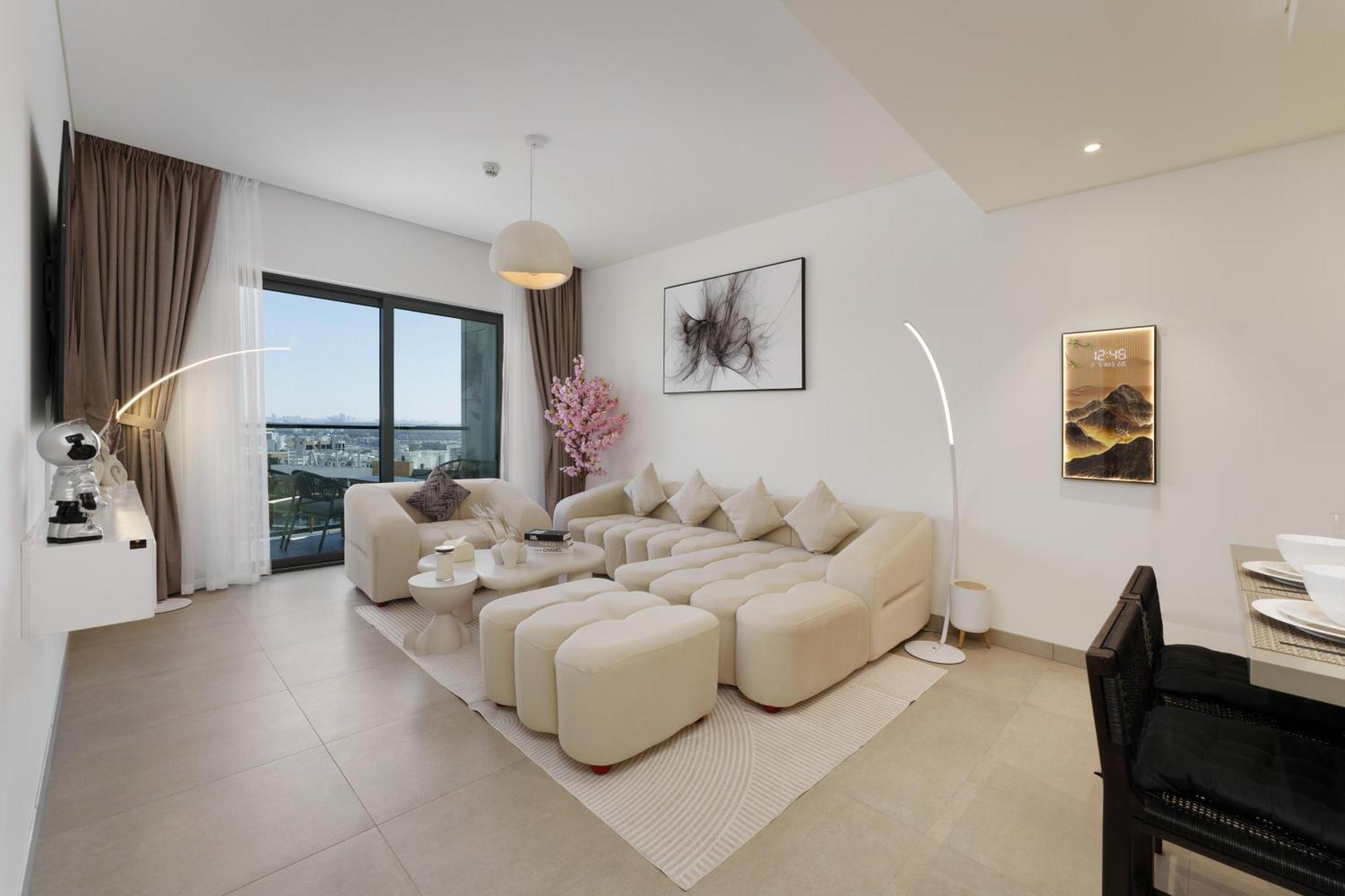 Daniels 1br At Waves Grande In Sobha Hartland Apartment *