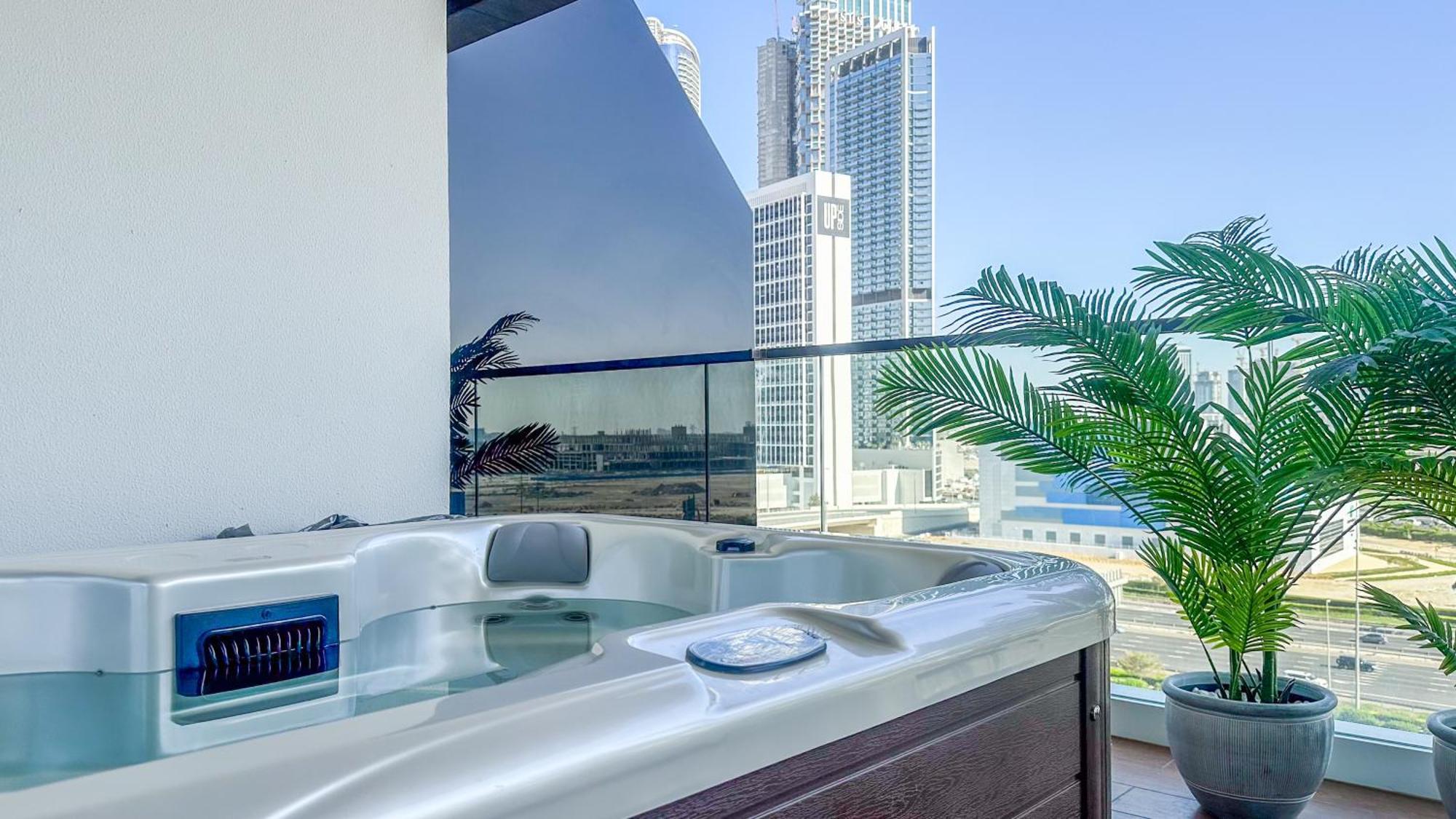 Relax In Luxury 1br With Jacuzzi & Skyline Views - 6ab03 Apartment