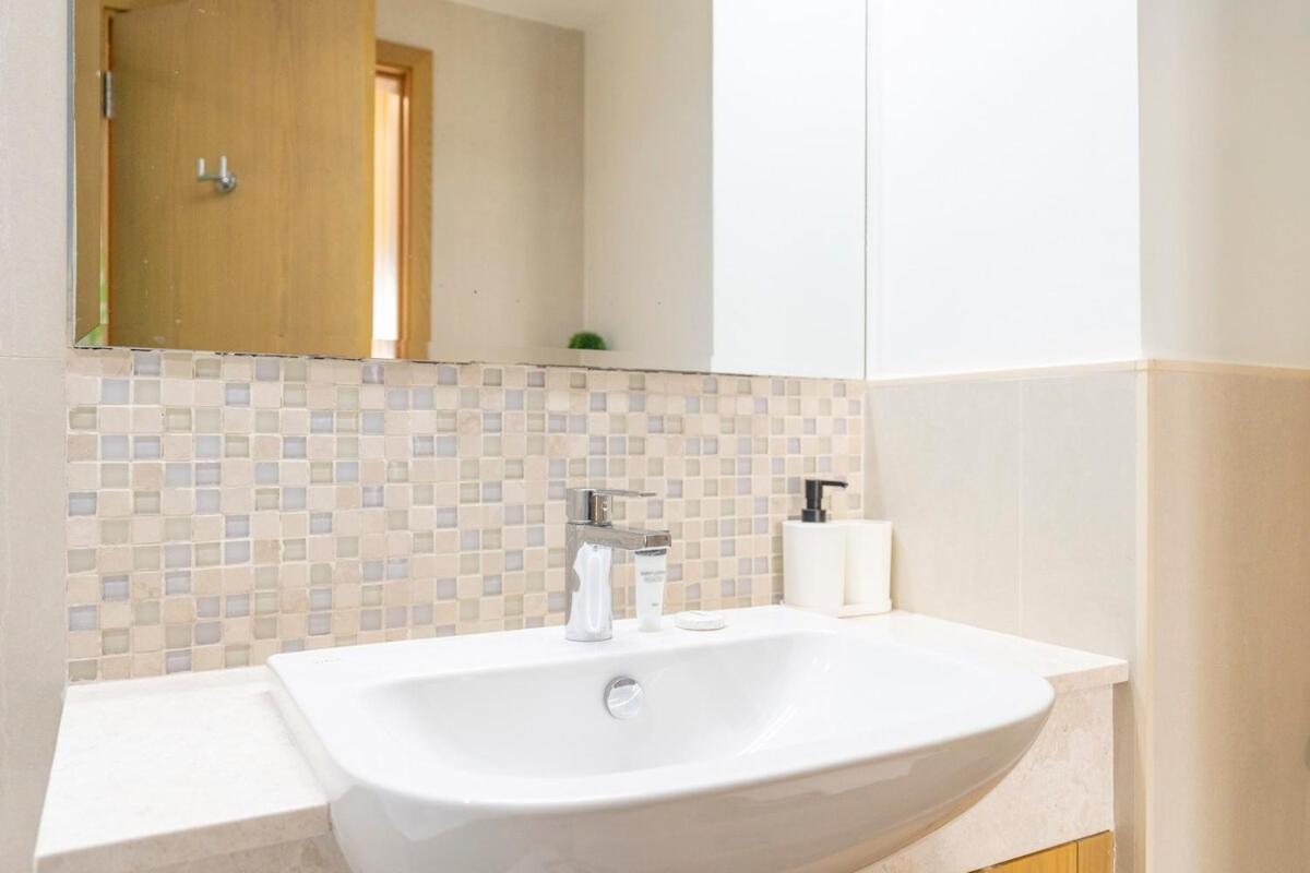 Peaceful 1-bedroom For 4 In Downtown