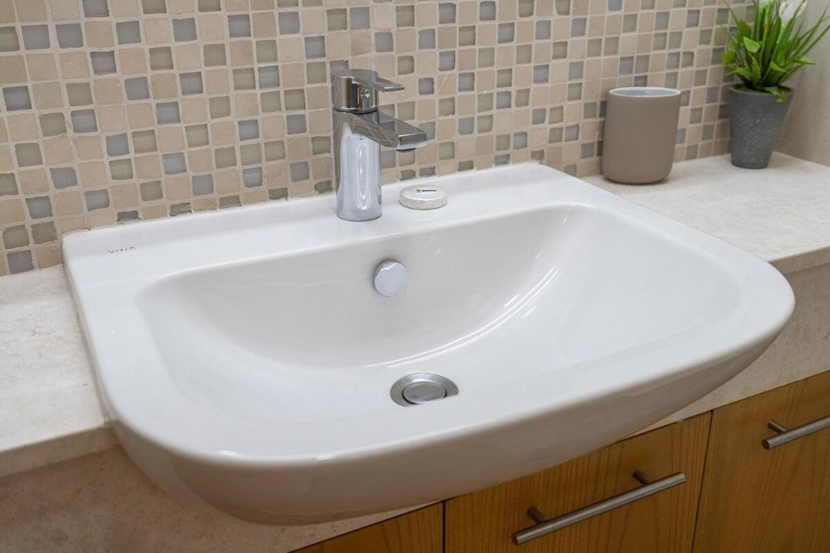 Peaceful 1-bedroom For 4 In Downtown Apartment